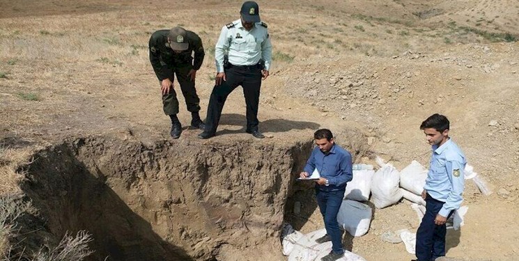 2حفار غیرمجاز در رامیان دستگیر شدند