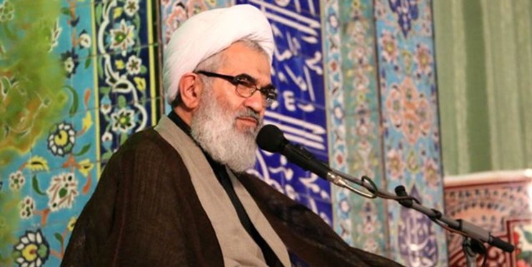 جای دفاع مقدس و رشادت رزمندگان ما در متون درسی دانش آموزان خالی است