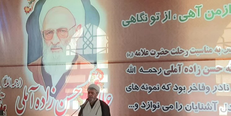 آثار ارزشمند و شاگردان علمی دو میراث گرانبهای علامه حسن زاده آملی هستند