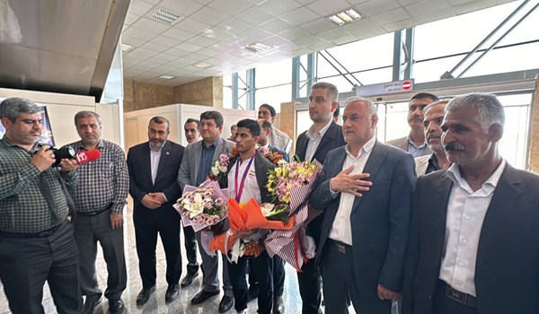 فیلم| «مهدی الفتی» تاریخ‌ساز ژیمناستیک ایران به گرگان بازگشت