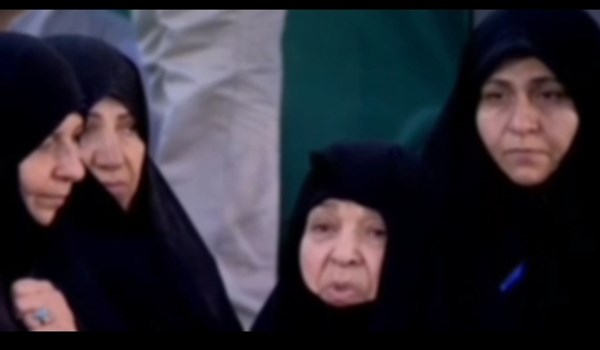 فیلم| مادر شهید: دخترانمان بدانند که این انقلاب را با خون جوانانمان حفظ کردیم