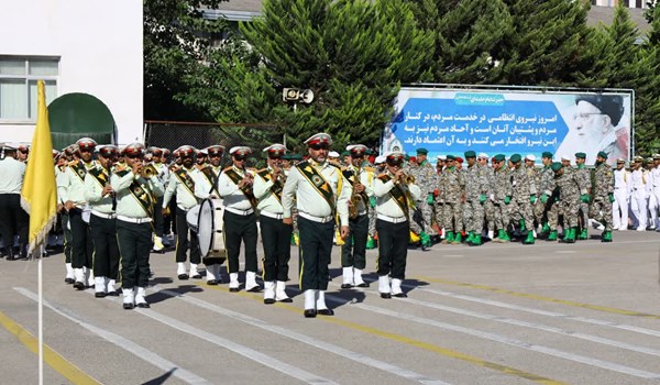 فیلم| صبحگاه مشترک نیروهای مسلح به‌مناسبت هفته فراجا در مازندران