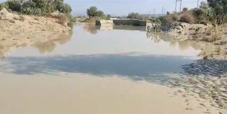 مصدومیت شدید یک خانم 37ساله منطقه کراکتی سلمانشهر در پی سیل