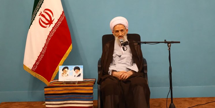 نماینده ولی فقیه در مازندران: سیاست‌های گردشگری  مازندران با رویکرد مذهبی باشد