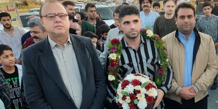 بازگشت مدال‌آور آملی مسابقات کشتی سنتی جهان به خانه