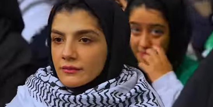 سپیده بابایی: برای نشان لبخند بر لبان رهبرم  تلاش می‌کنم