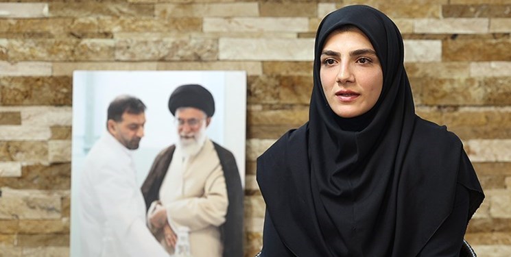 بانوی قهرمان کشتی آلیش: به عشق نشاندن خنده بر لبان رهبرمان کسب افتخار می‌کنیم