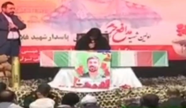 فیلم| وداع جانسوز دختر شهید غلامعلی تولی با پدر