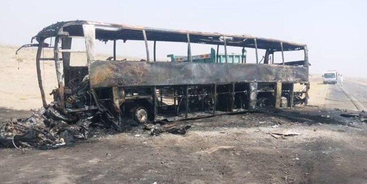 یک دستگاه اتوبوس در جاده هراز درآتش سوخت