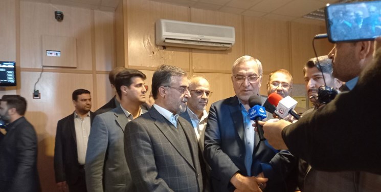 وعده  وزیر بهداشت برای تجهیز مرکز پرتو درمانی بابلسر