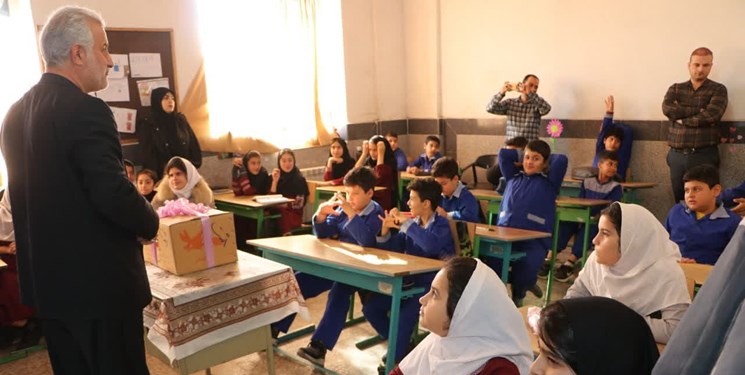کودکان کلاچاهی با یار مهربان هم‌نشین شدند