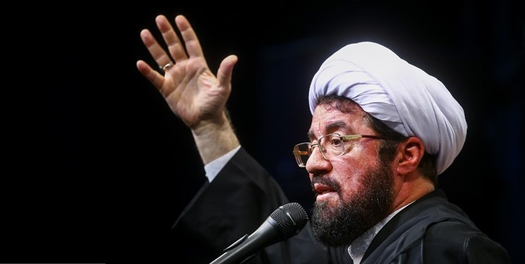 استاد حوزه و دانشگاه: خاموشی چراغ مساجد به معنی کنار گذاشتن سلاح است