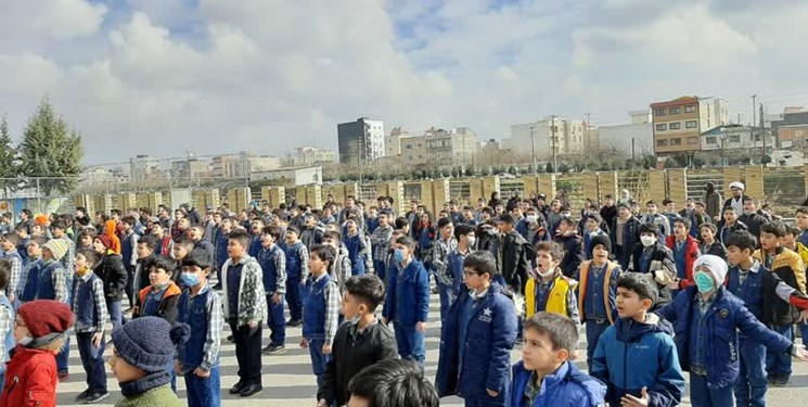 نواختن زنگ حماسه و مقاومت در مدارس مازندران