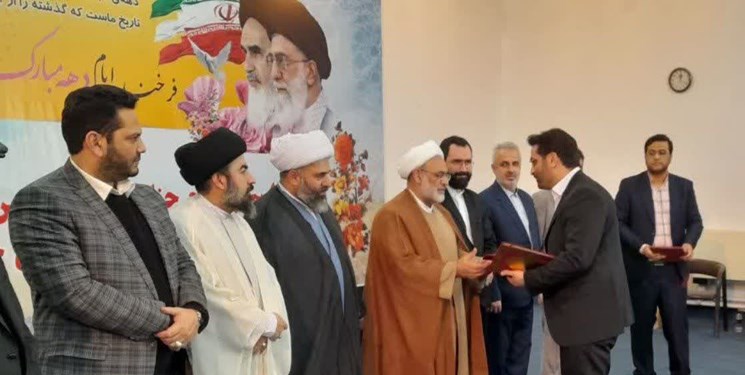 ریشه فساد اداری باید خشکانده شود