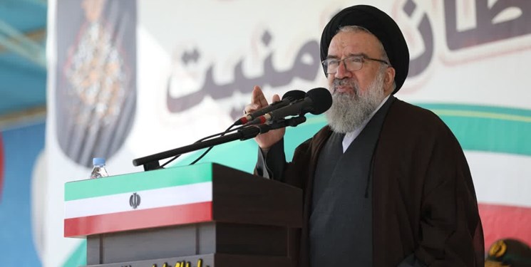 آیت‌الله خاتمی: دشمن در تلاش برای تبدیل کردن انتخابات به رفراندوم ضد انقلاب است