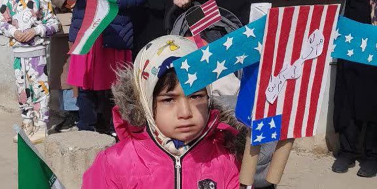 جشن 45 سالگی انقلاب با حضور یاران سلیمانی در شهرستان نور