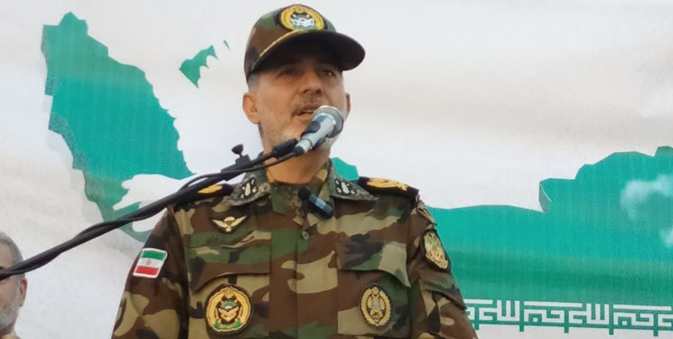 نیروهای مسلح در کنار مردم با اقتدار آمادگی دفاع از کشور را دارد