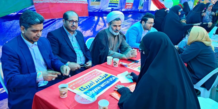 برپایی میزخدمت قضائی در حاشیه راهپیمایی 22 بهمن بابل