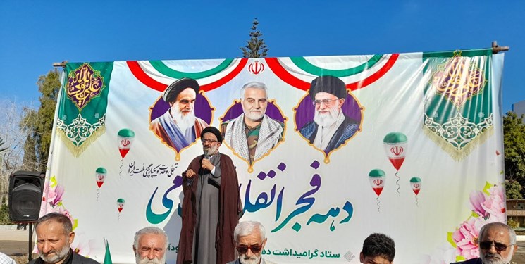 نهضت امام خمینی(ره) یکی از پرقوام‌ترین نهضت‌ها و انقلاب‌ها در جهان است