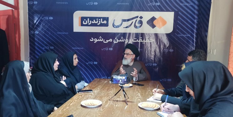 آیت‌الله پیشنمازی: نتیجه حضور مردم در انتخابات؛ کم‌رنگ‌شدن مشکلات داخلی و خارجی است