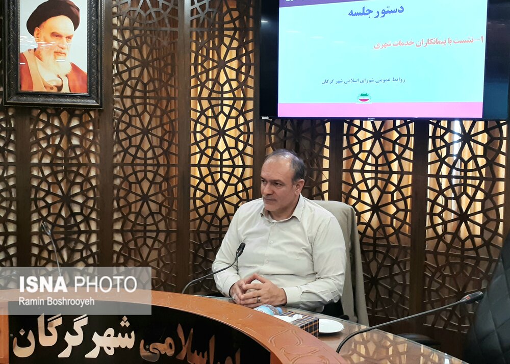 دستفروشی از سر نداری است/ لزوم ساماندهی دستفروشان گرگان با حفظ کرامت انسانی