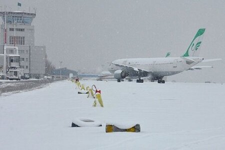 اجرای مانور آمادگی عملیات زمستانی در فرودگاه سردار جنگل رشت