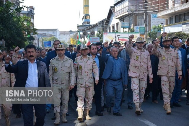 شکوه حضور مرزنشینان آستارایی در راهپیمایی 13 آبان + تصاویر