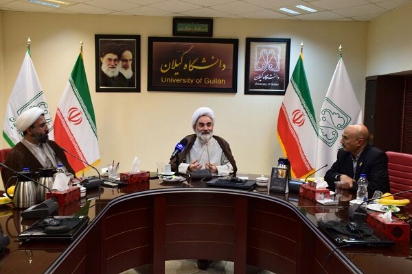 تاکید بر نقش اساتید دانشگاه در رفع دغدغه‌های قشر جوان و نوجوان