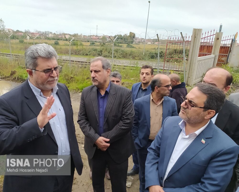 بازدید مدیران ستادی سازمان راهداری و حمل و نقل جاده‌ای کشور از پایانه مرزی و بار آستارا