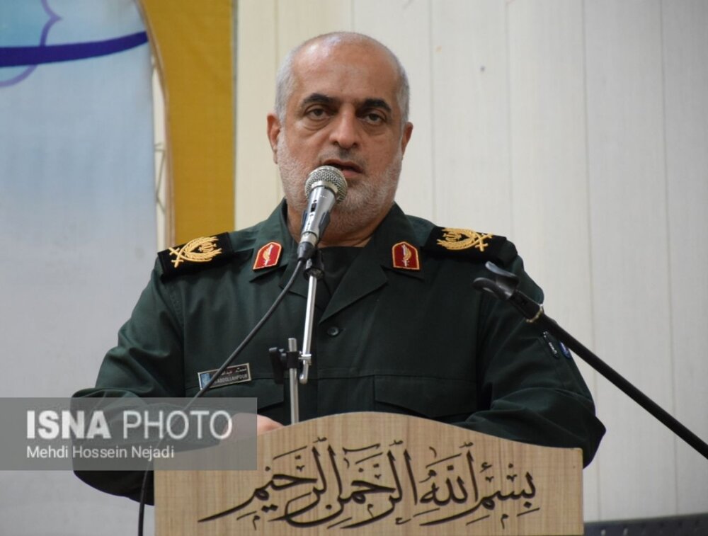 بسیج در تمامی بحران‌ها پیشرو است/ اغتشاشات اخیر جبهه حق از باطل را مشخص کرد
