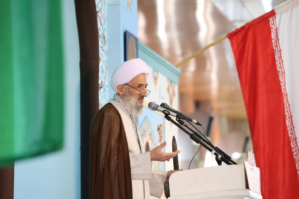 همگرایی حوزه و دانشگاه انسان متعالی تربیت می‌شود