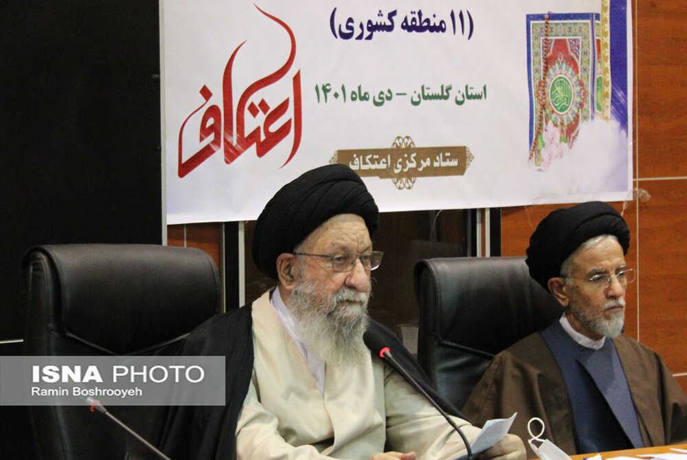 جهاد تبیین محور اعتکاف باشد/ پیشرفت کشور عامل دشمنی‌هاست