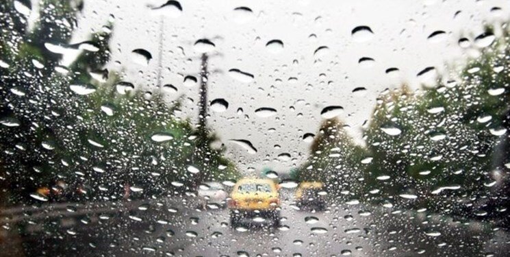 رد پای گرد و غبار در باران گِل‌آلود گلستان
