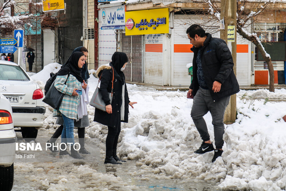 آماده باش کامل پرسنل امدادی در گرگان/ 13 توصیه ایمنی در شرایط برفی