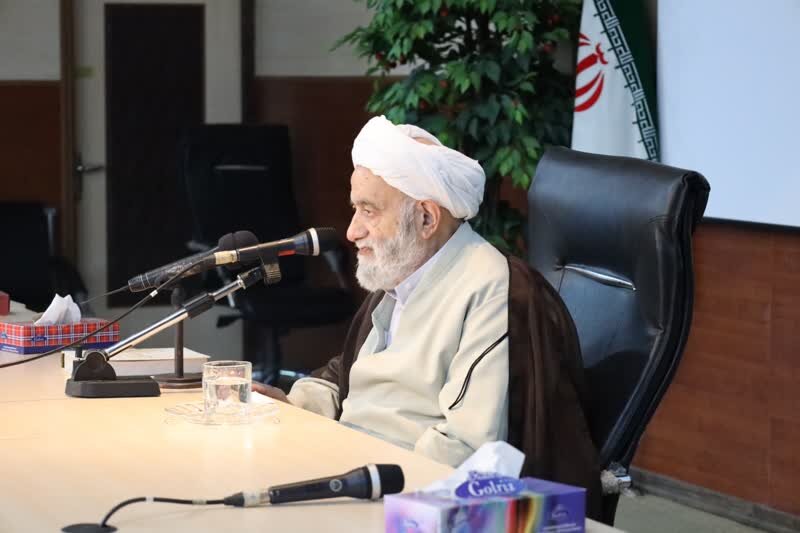 نماز حجت عینی و ذاتی برای شناسایی حق است/ تاثیر جایگاه معلمان در هدایت اعتقاد جوانان و نوجوانان
