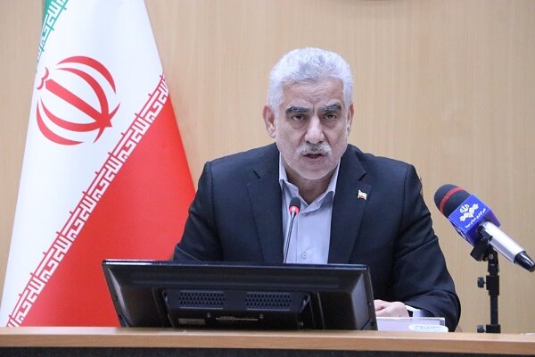 دولت و مجلس به فکر گره گشایی مشکلات مردم هستند