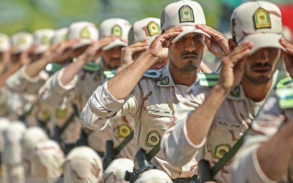 افزایش حقوق سربازان/ مشمولان غایب از چه خدماتی محروم می‌شوند؟