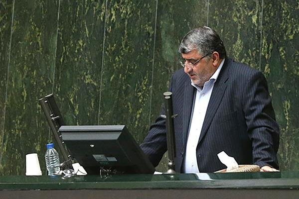 دلخوش: افزایش 20 درصدی حقوق در سال آینده منصفانه نیست