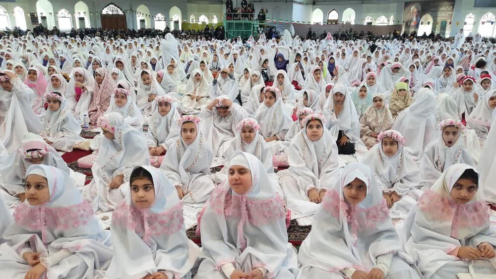 برپایی جشن بهار بندگی 1700 دختر آملی