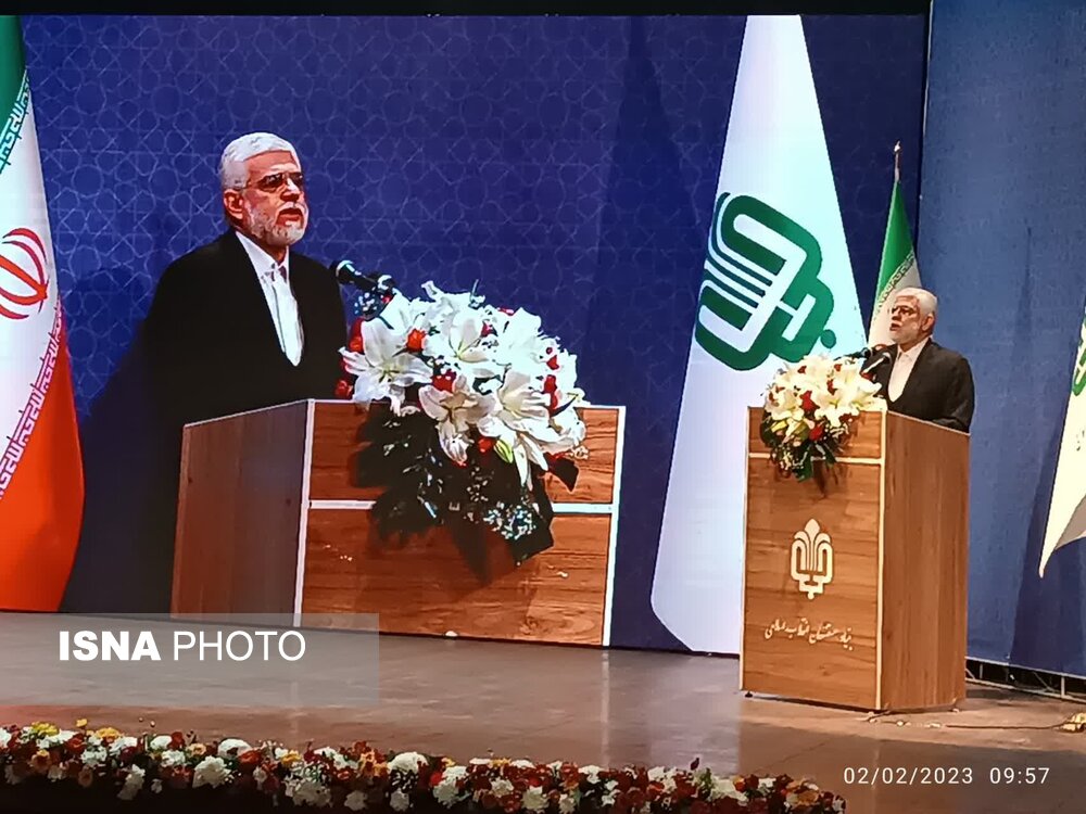 همدلی مدیران برای احقاق حقوق مردم/ از لطف رهبری متشکریم