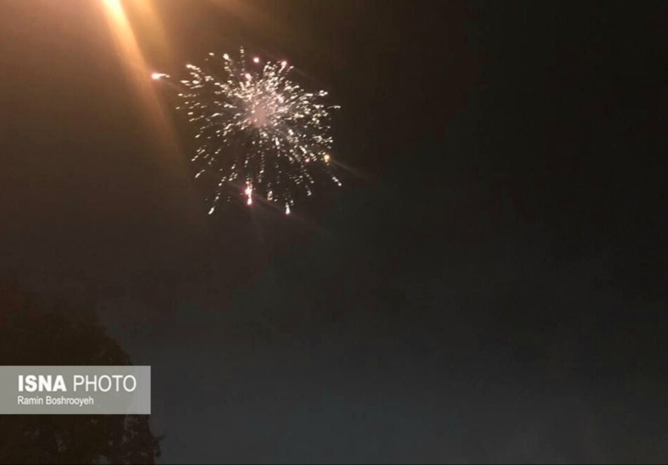 نورافشانی آسمان شهر گرگان در شب 22 بهمن