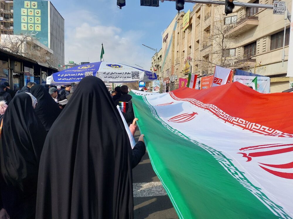تلاش 44 ساله آمریکا علیه انقلاب بی‌ثمر ماند/ جمهوری اسلامی امانت الهی است