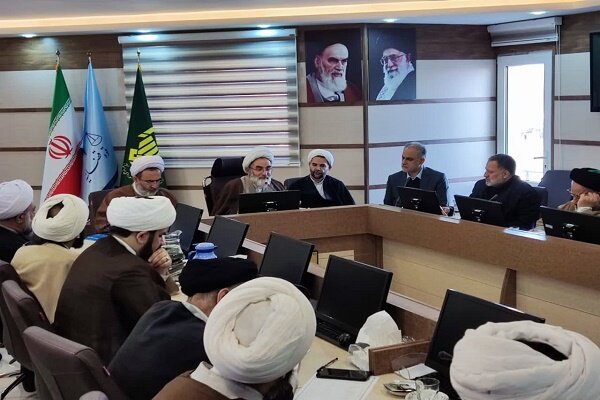 خدمت به بندگان خدا از نعمات بزرگ است