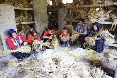 برگزاری جشن ثبت جهانی صنعت پرورش کرم ابریشم ایران
