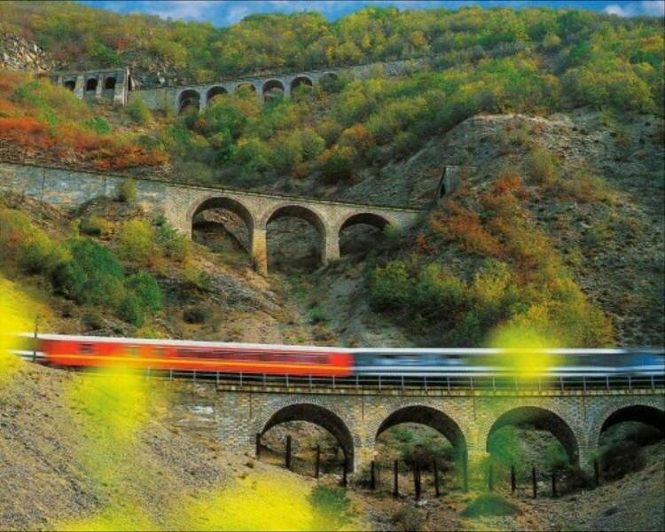 سوت قطار رشت-کاسپین خرداد 1402 به صدا در می‌آید
