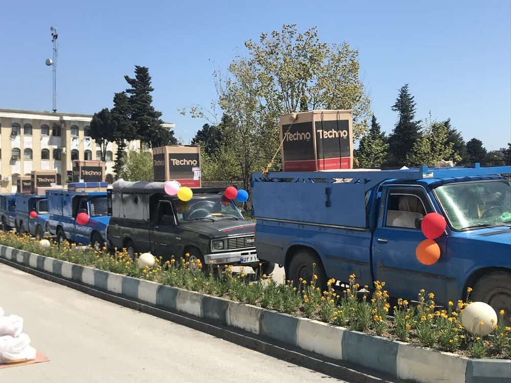 اهدای 30 سری جهیزیه و کمک مومنانه به نیازمندان غرب مازندران