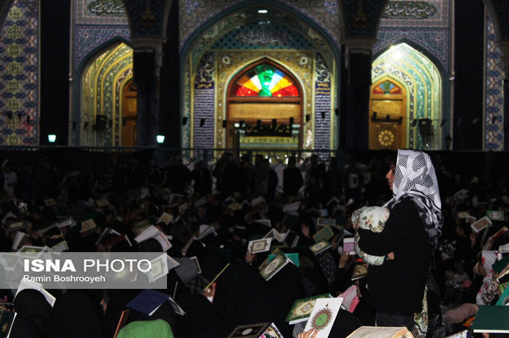 مراسم احیای شب بیست و یکم رمضان در امامزاده عبدالله (ع) گرگان