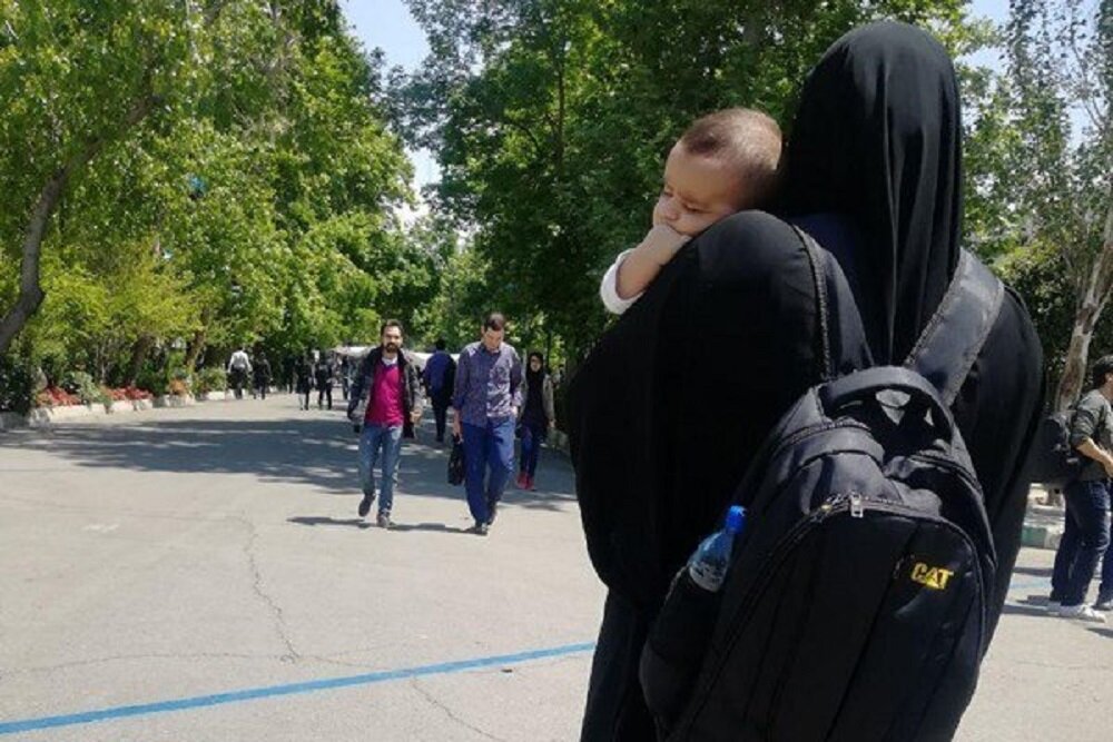 افزایش مرخصی زایمان دانشگاه آزادی‌ها به 24 ماه