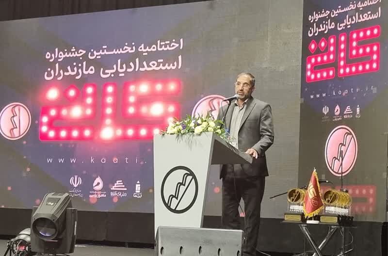کارهای فاخر فرهنگی باید مورد توجه قرار گیرد