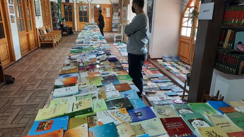 برپایی نمایشگاه کتاب، اقدام هرساله بزرگترین واقف کتاب‌های دینی در آمل